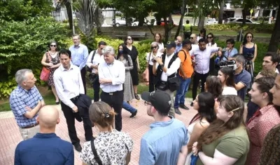 El Embajador Philip Goldberg presidiendo el acto en Barranquilla.