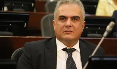 Johnny Besaile, senador cordobés.