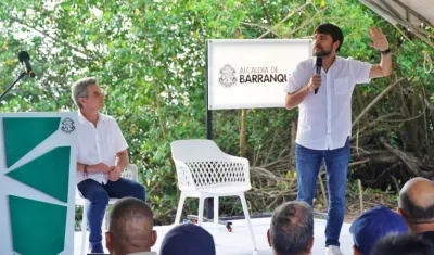 El MinAmbiente Carlos Correa y el Alcalde Jaime Pumarejo.