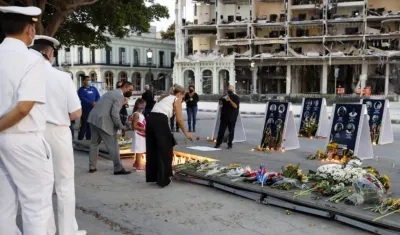 Vigilia de los familias de las víctimas.