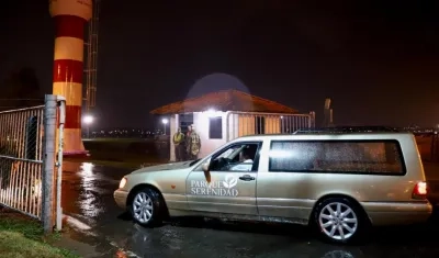 El cuerpo en el aeropuerto internacional Silvio Pettirossi.