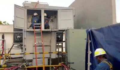 Trabajos en subestación eléctrica.