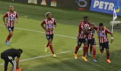 Jugadores de Junior en el Metropolitano.