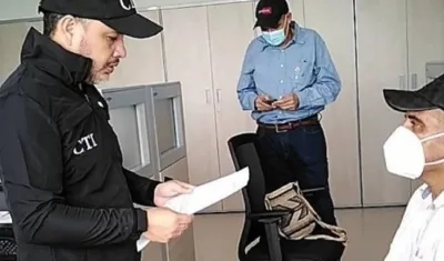 Acto de entrega del exalcalde de Caimito, Víctor Miguel Ricardo Vega.