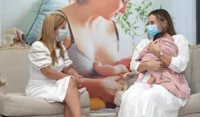 La Gobernadora Elsa Noguera durante la inauguración de la sala.