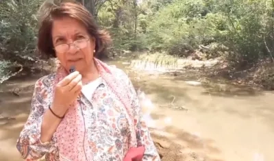 La senadora Aida Avella en El Cerrejón.