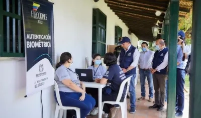 El Defensor del Pueblo, Carlos Camargo.