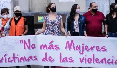 Los grupos paramilitares, según el CNMH, fueron los mayores responsables de agresiones sexuales.