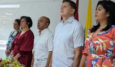 El ministro de Justicia, Wilson Ruiz; el rector de Unilibre, Salvador Rada, entre otros.