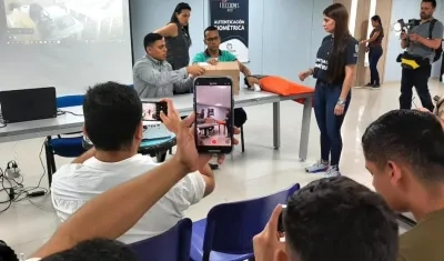 Preparativos de la jornada electoral en el Atlántico.