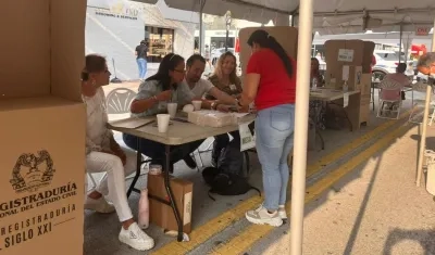 Consulado de Colombia en la Florida. 