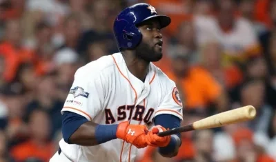 Yordan Álvarez, bateador cubano. 