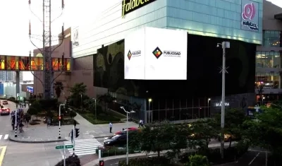 La nueva imagen de la pantalla publicitaria.