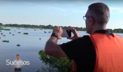 El periodista Jorge Cura Amar, en la Ciénaga de Pijiño, en Mompox.