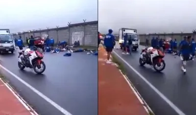 Las víctimas fueron lanzadas a la vía por los dos vehículos.