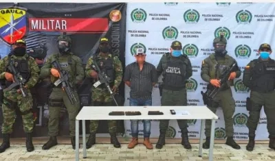 El hombre fue capturado en un operativo entre el Ejército y la Policía.