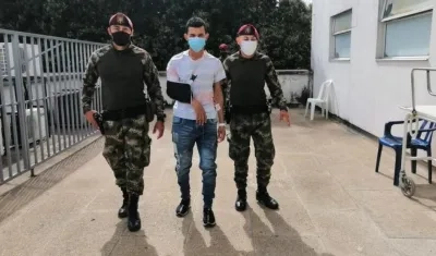 Alias 'Kewin', cuando era conducido a una guarnición militar.