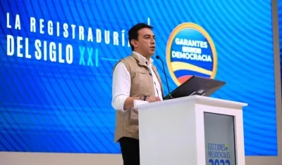 El Registrador Nacional Alexander  Vega