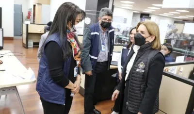 La Procuradora General de la Nación, Margarita Cabello (derecha).