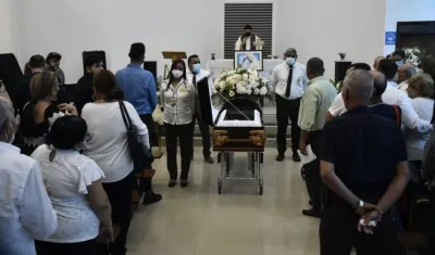 Ceremonia religiosa de Chelo De Castro, periodista deportivo. 