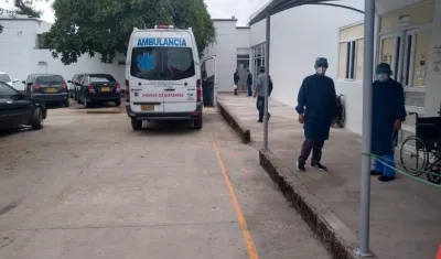 El menor herido fue llevado a la Clínica Adela de Char de Soledad. 