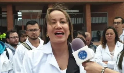 Carolina Corcho, del equipo de empalme,