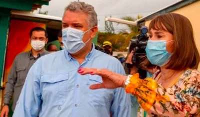 Alicia Arango en una foto de archivo junto al presidente Duque.