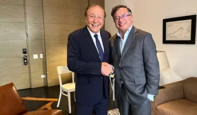 El excandidato presidencial Rodolfo Hernández y el Presidente electo Gustavo Petro.