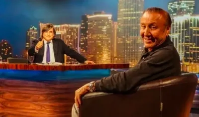 Bayly con el candidato Rodolfo Hernández el pasado 9 de junio.