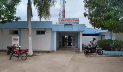 Hospital de Algarrobo en el que fueron atendidos contratista y concejal.