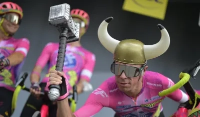 Rigoberto Urán disfrazado del dios vikingo Thor. 