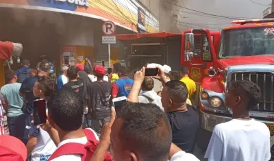 Incendio en Surtidora de Confecciones. 