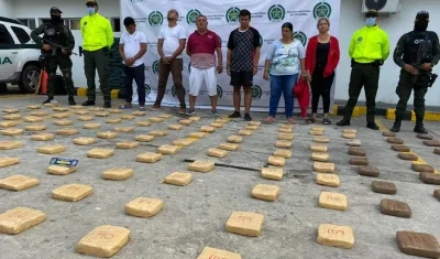 Los capturados con la droga. 