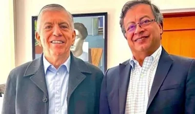 César Gaviria Trujillo y Gustavo Petro Urrego.