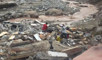 Aspecto de los destrozos que dejó una de las avalanchas. 