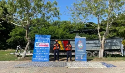 La droga incautada en altamar.