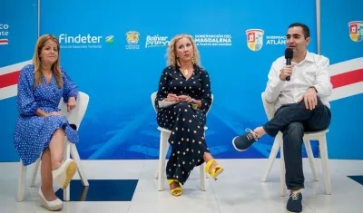 La presidenta de Findeter, Sandra Gómez, junto a la gobernadora Elsa Noguera y el mandatario de Bolívar, Vicente Blel.