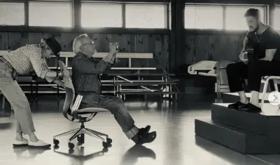 Steven Spielberg grabando su primer videoclip.