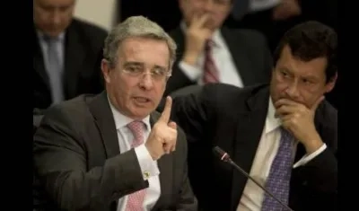 Álvaro Uribe y Jaime Lombana, imagen de referencia.
