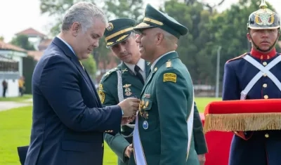 Presidente Iván Duque y el General Eduardo Enrique Zapateiro