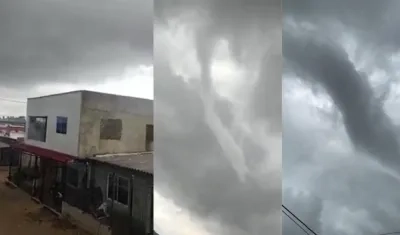 Momento que se observa el tornado. 