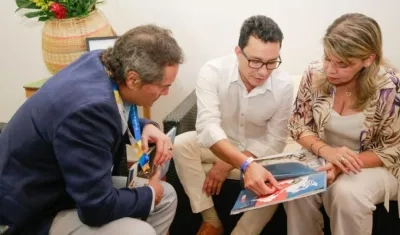 Neven Illic, Carlos Caicedo y Virna Jonhson. 