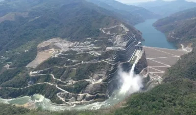 En el megaproyecto hidroeléctrico más grande del país han participado 8.000 personas.