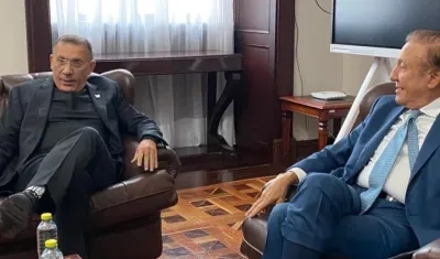 Roy Barreras, presidente del Senado, reunido con Rodolfo Hernández.