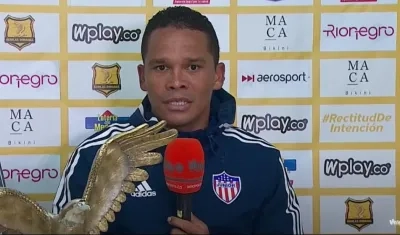 Carlos Bacca, delantero porteño. 