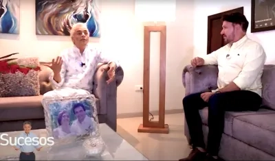 El compositor Gustavo Gutiérrez con el periodista Javier Fernández Maestre.