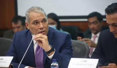 El senador José David Name.