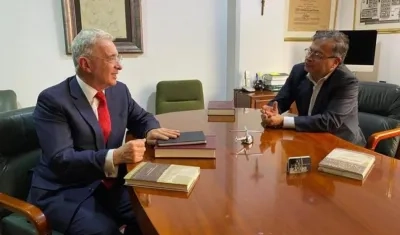 Álvaro Uribe y Gustavo Petro.