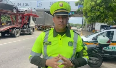 Capitán César Galván, Policía de Tránsito del Atlántico.