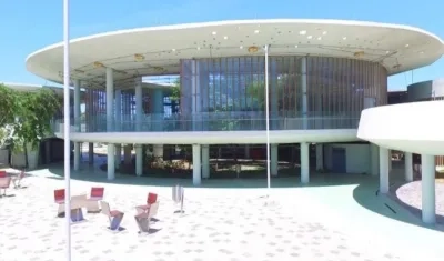 Imagen de la megabiblioteca.